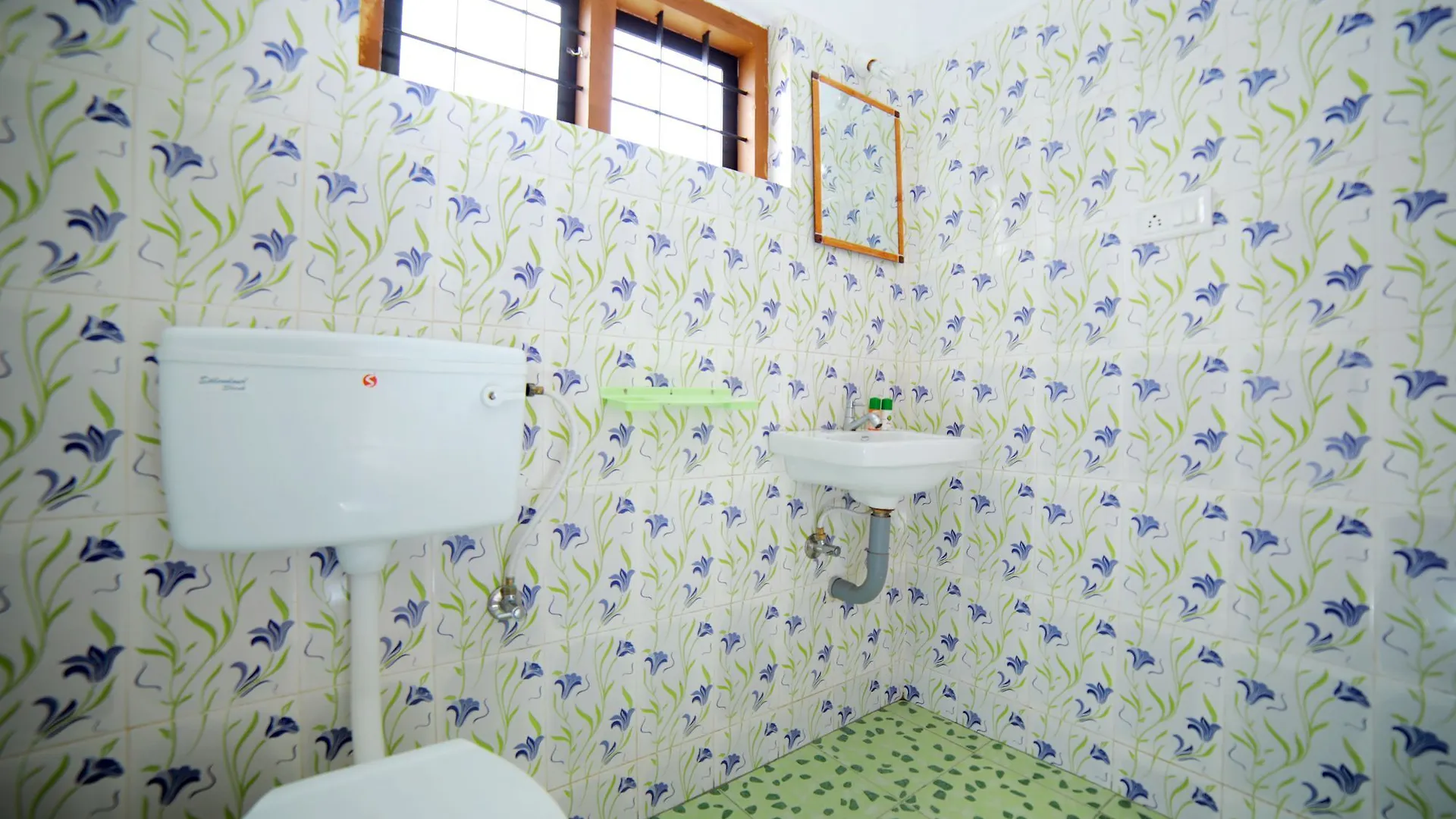 Oyo 6870 Pallivasal Munnar Indien