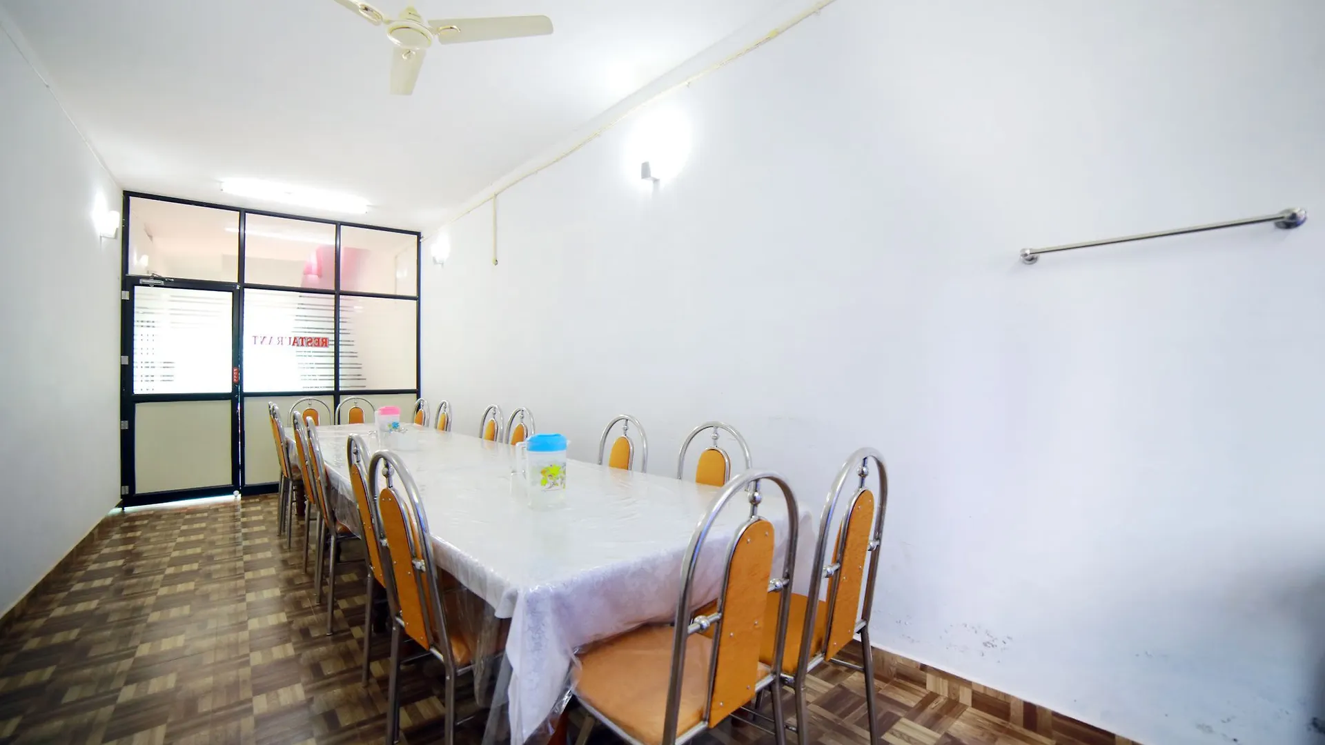 Oyo 6870 Pallivasal Munnar Hotell